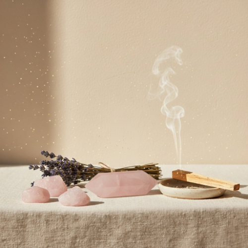 Baguette ou Pointe de Cristal de Quartz Rose