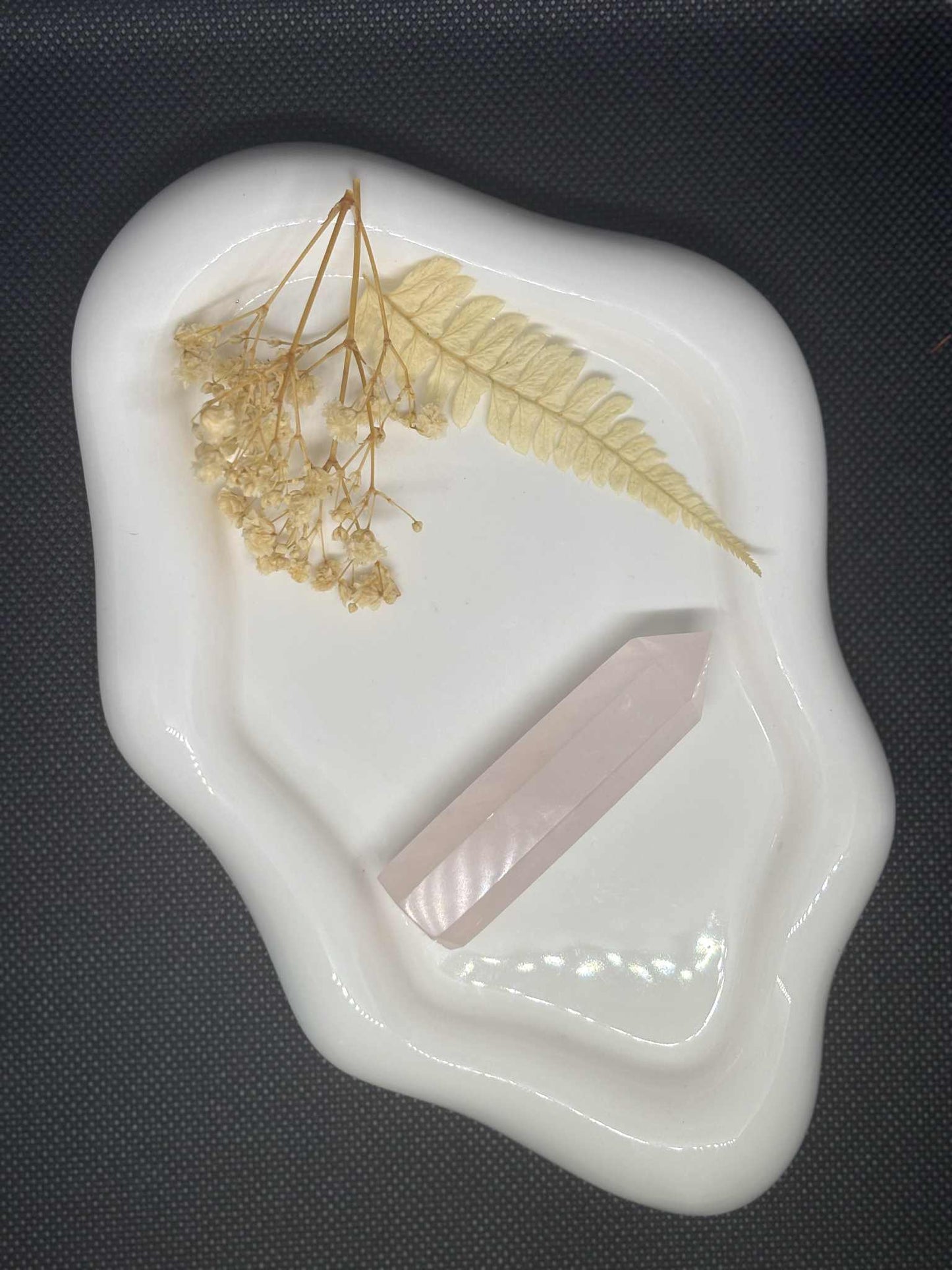 Baguette ou Pointe de Cristal de Quartz Rose – Énergie & Douceur